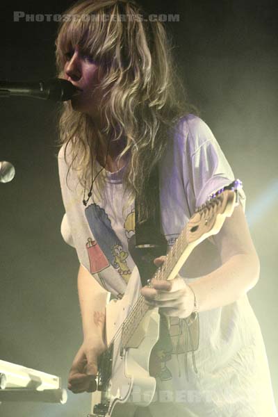 LADYHAWKE - 2008-07-01 - PARIS - Nouveau Casino - Phillipa Margaret Brown